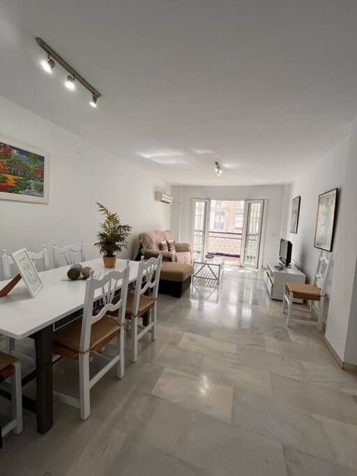Malaga Centro/Playa/Maria Zambra Apartment Bagian luar foto